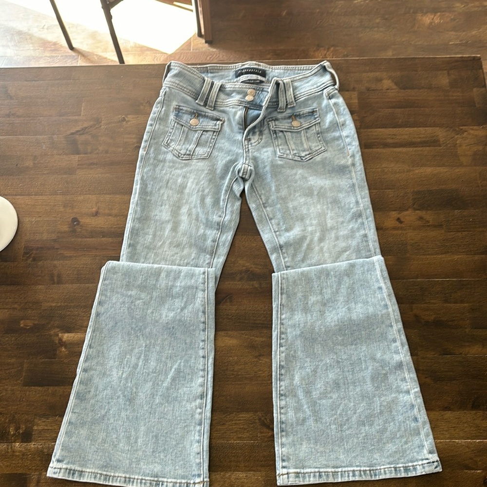 aéropostale low rise flare jeans